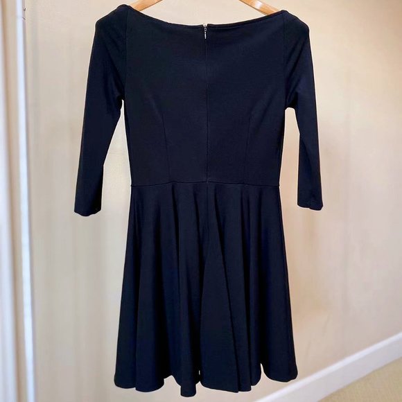 A Line V Neck Off the Shoulder Bracelet Sleeve Black Mini Dress - Picture 5 of 5